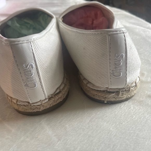 Circus by Sam Edelman White Espadrilles with Tropical Embroidery - Picture 5 of 8